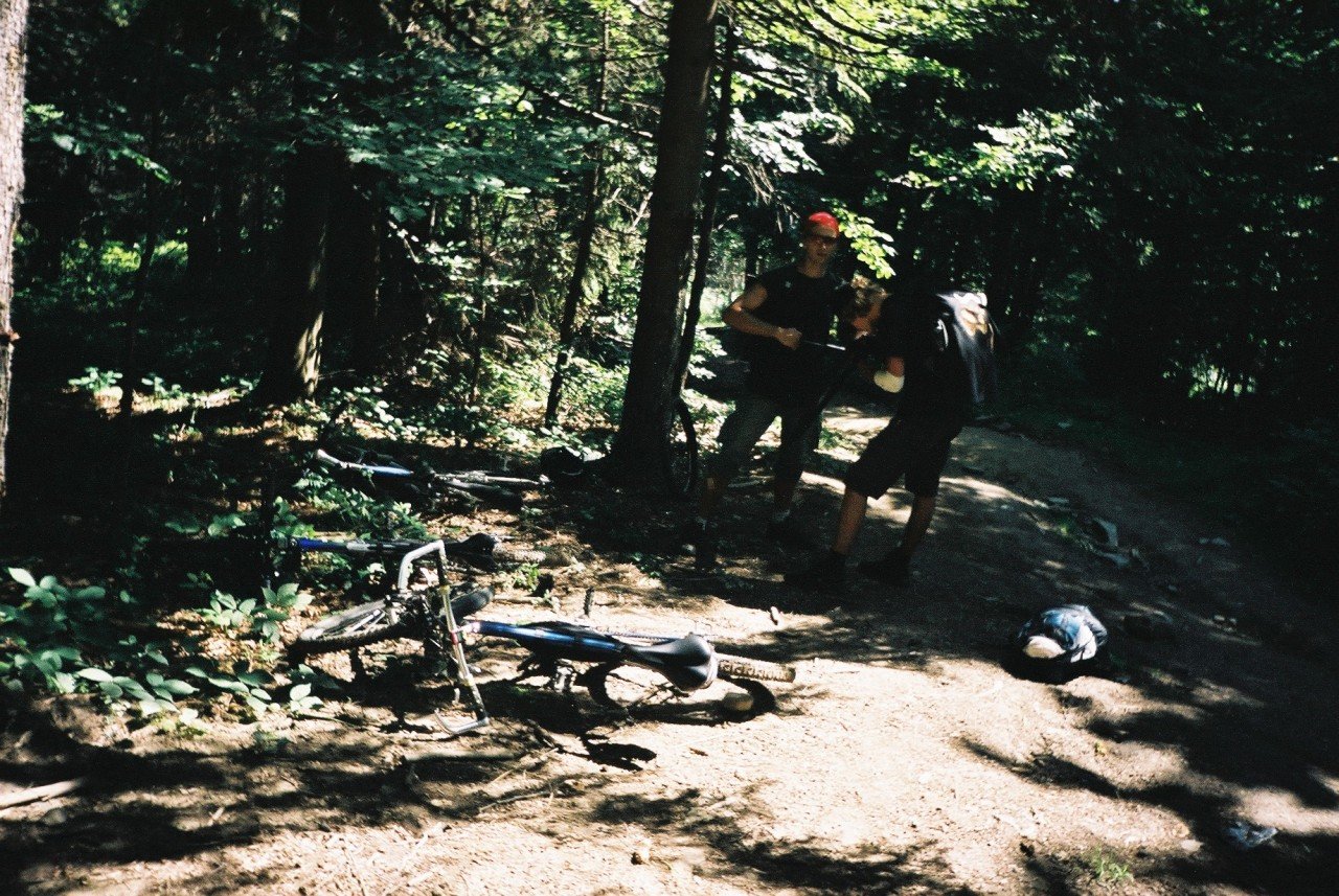 f1000013.jpg